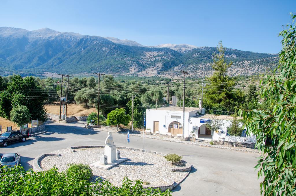 Platanos Rooms Sinoikismos Kambos Dış mekan fotoğraf