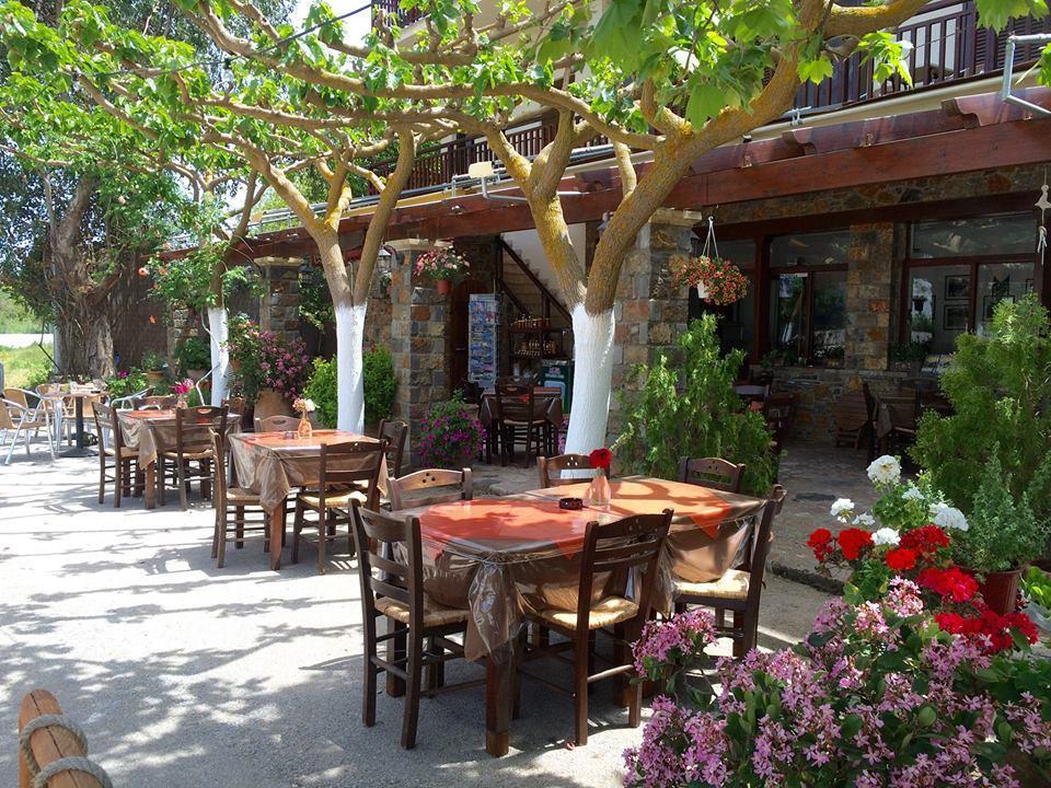 Platanos Rooms Sinoikismos Kambos Dış mekan fotoğraf
