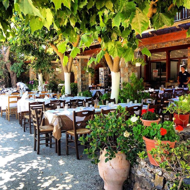 Platanos Rooms Sinoikismos Kambos Dış mekan fotoğraf
