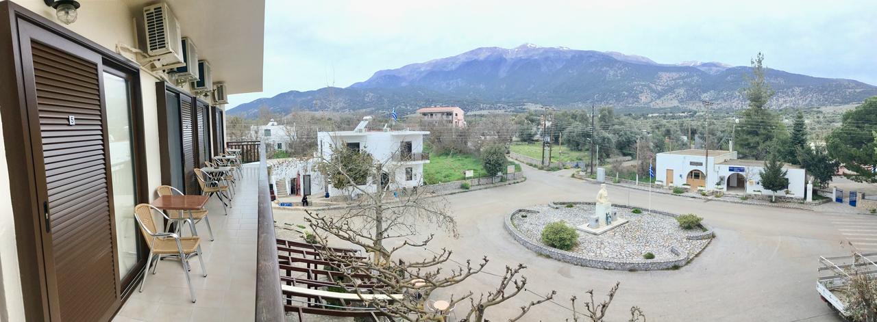 Platanos Rooms Sinoikismos Kambos Dış mekan fotoğraf