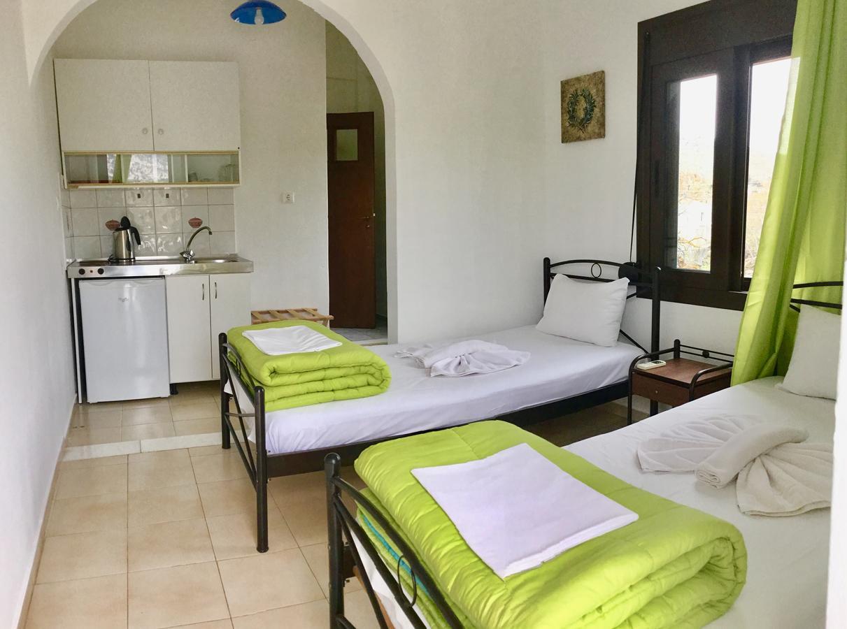Platanos Rooms Sinoikismos Kambos Dış mekan fotoğraf